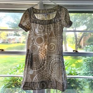 H&M Tan and White Shift Dress